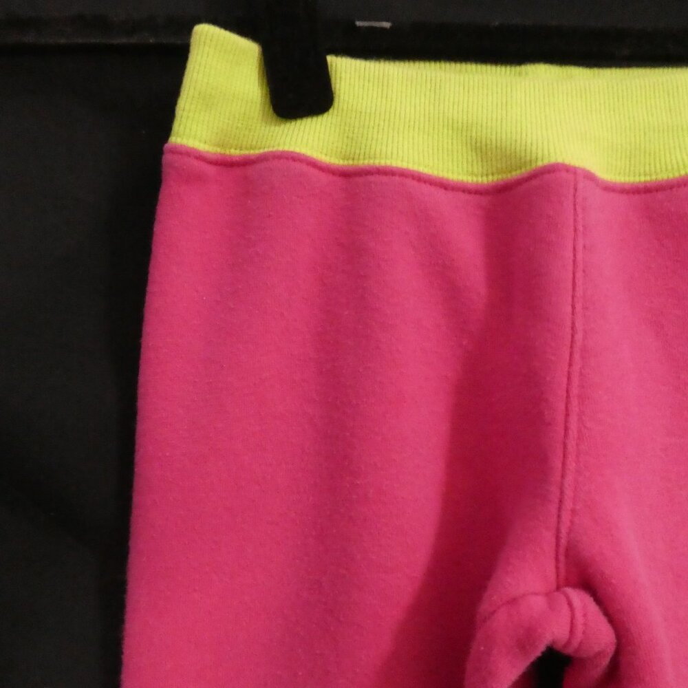 NIKE size 6 Girls Active Fleece Training Sweatpants Joggers in Hyper Pink - Picture 3 of 15